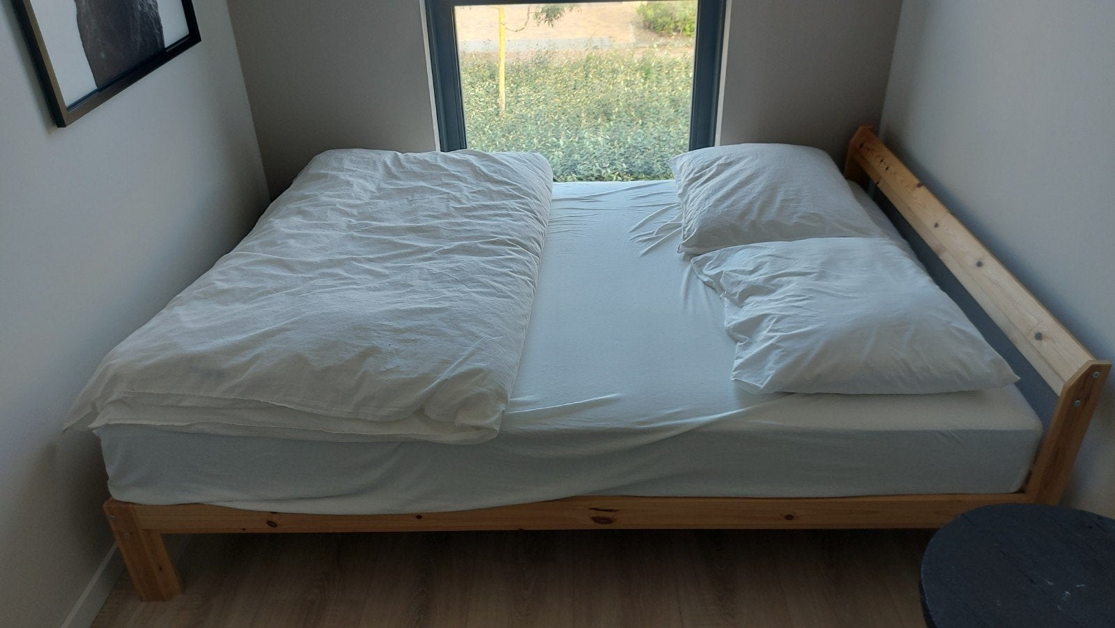 Ikea Neiden bedframe 140x200, Huis en Inrichting, Slaapkamer | Bedden, Ophalen, Beige, Tweepersoons, 140 cm