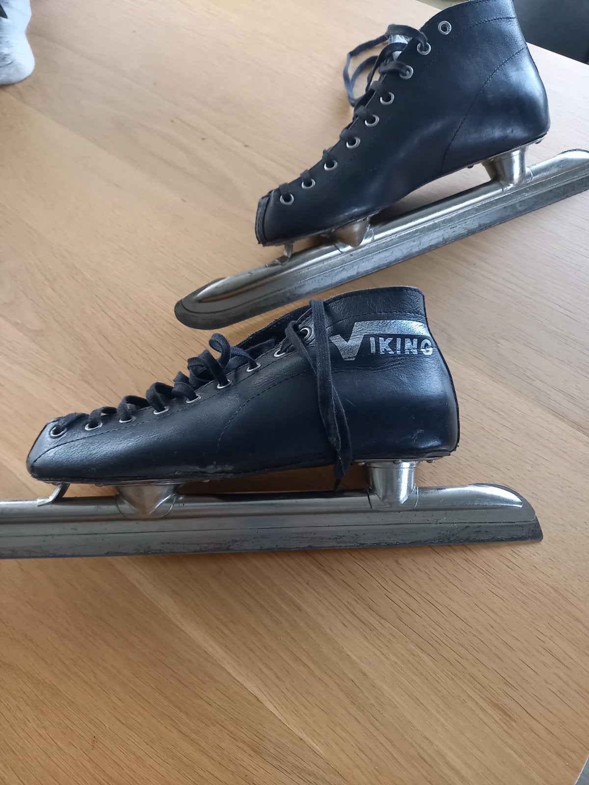 Viking schaatsen maat 39 met bont, Sport en Fitness, Schaatsen, Viking, Ophalen of Verzenden, Zo goed als nieuw, Noren