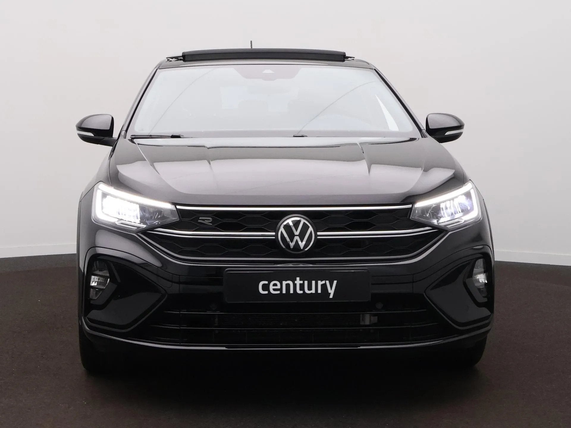 Volkswagen Taigo R-line (bj 2025), Gebruikt, 1144 kg, Zwart, Bedrijf