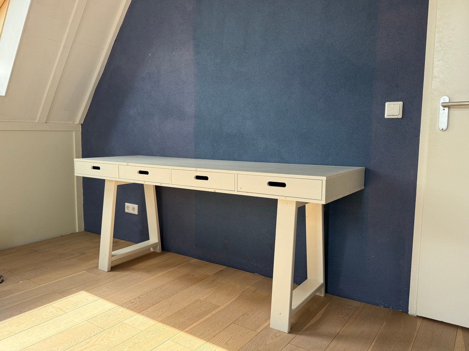Bureau / sidetable van VT Wonen - 177x56x74 cm, Huis en Inrichting, Bureaus, Ophalen, Overige typen, Gebruikt, Overige merken