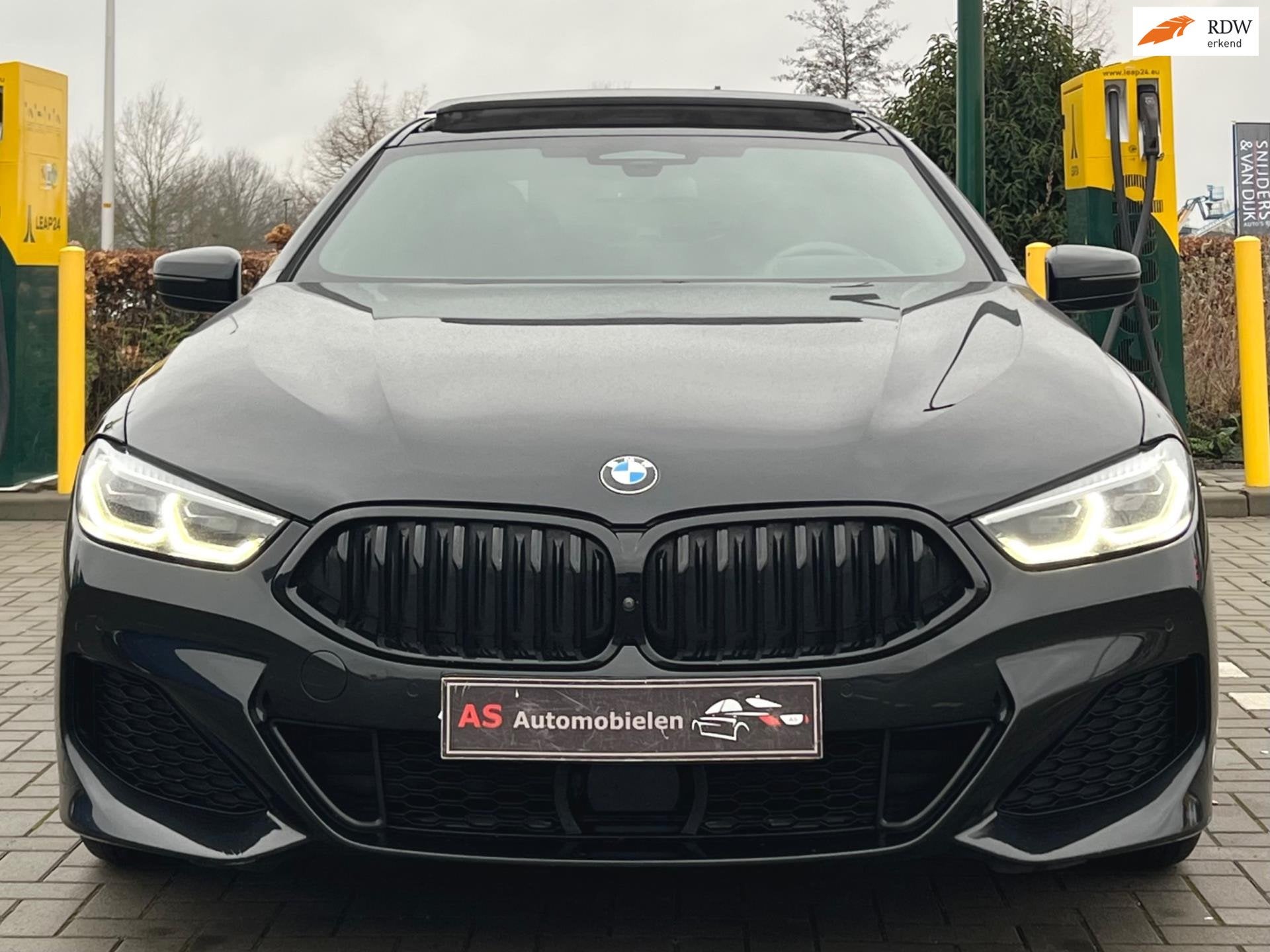 BMW 8-serie Gran Coupé 840d xDrive M-SPORT 400PK INDIVIDUAL, Auto's, Dealer onderhouden, Gebruikt, 2993 cc, Zwart