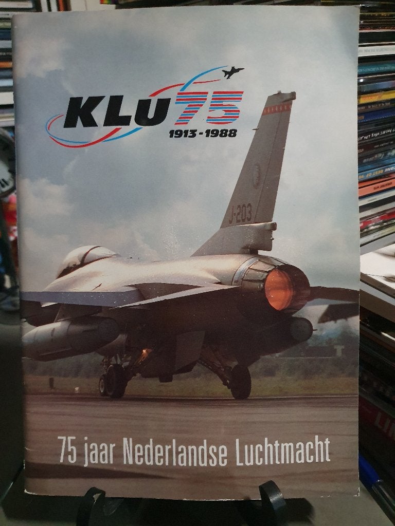 KLU 75 1913-1988 jubileum Nederlandse Luchtmacht, foto's, Ophalen, Zo goed als nieuw, Kaart, Foto of Prent
