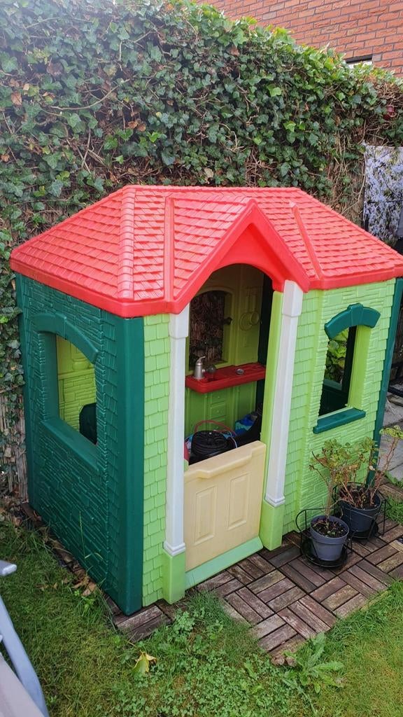 Leuk speelhuisje voor urenlang speelplezier!, Kinderen en Baby's, Speelgoed | Buiten | Speelhuisjes, Gebruikt, Kunststof, Ophalen of Verzenden