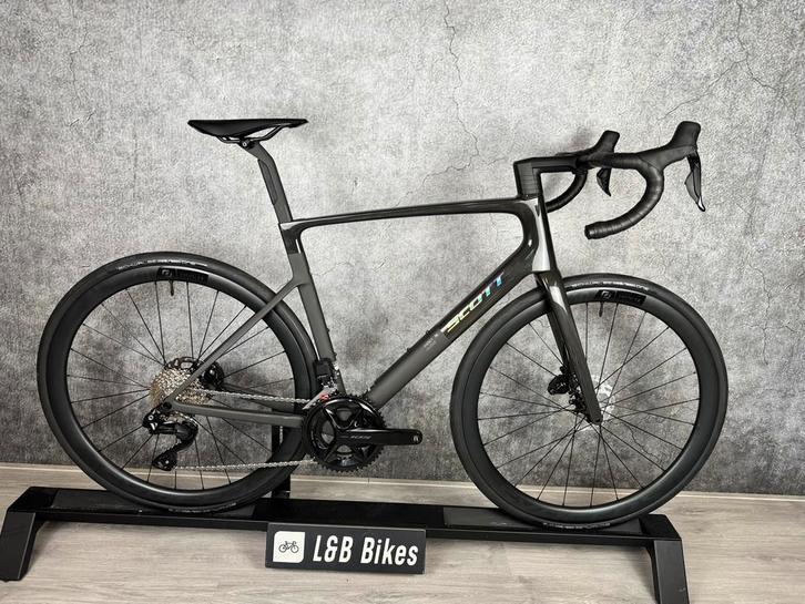 Nieuw! Scott Addict RC30 Shimano 105 Di2 2x12 Carbon Wielen