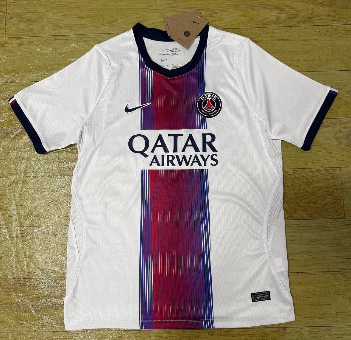 PSG uittenue 26/27 (Maat en bedrukking naar keuze), Maat XL, Ophalen of Verzenden, Zo goed als nieuw, Shirt
