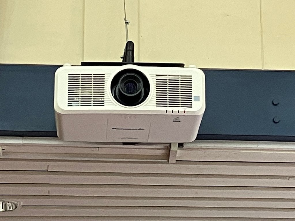 Beamer, Panasonic PT-MZ670, Ophalen, Panasonic, Overige resoluties, Gebruikt