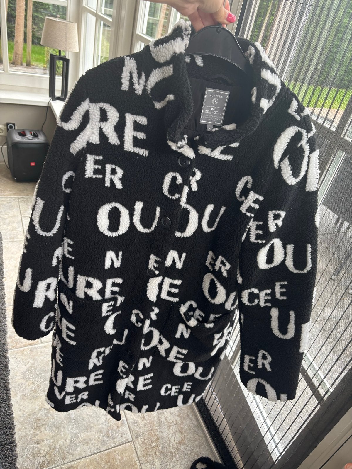 Geisha teddyjas zwart met witte letters maat medium, Ophalen of Verzenden, Zo goed als nieuw, Maat 38/40 (M), Zwart
