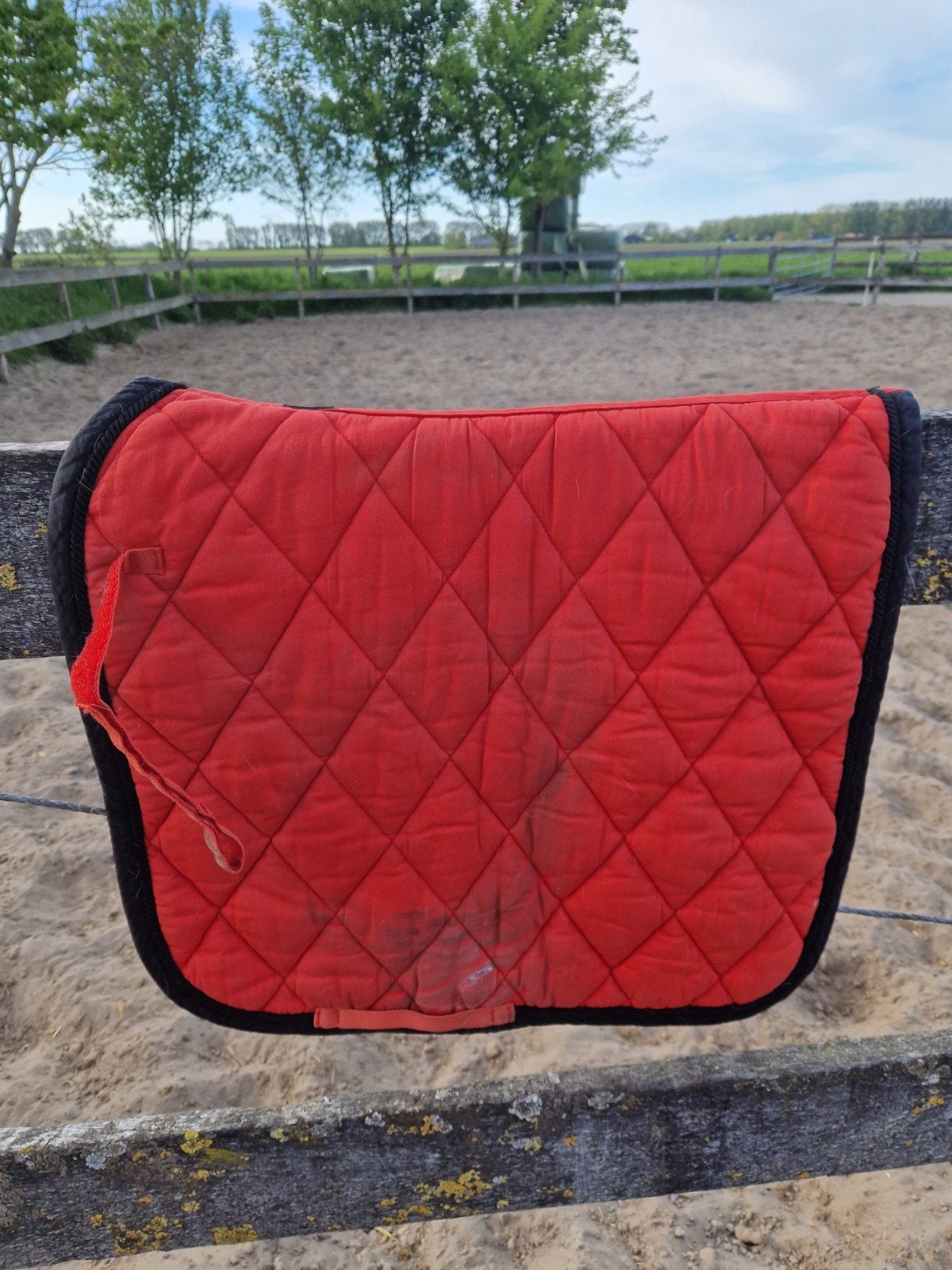 Dressuurdekje full, Dieren en Toebehoren, Paarden en Pony's | Dekens en Dekjes, Full (L), Dressuurdekje, Rood, Ophalen of Verzenden