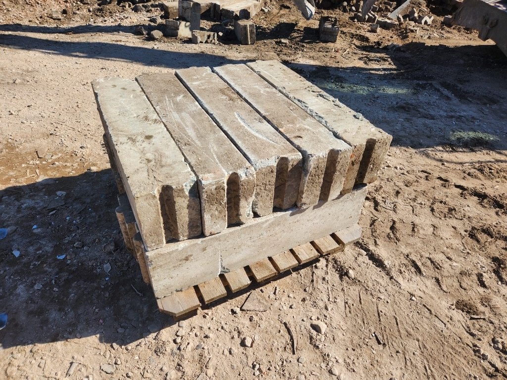 26237 - Betonband, opsluitband, hoekstuk beton, Ophalen, Gebruikt, Overige typen, Minder dan 5 m²