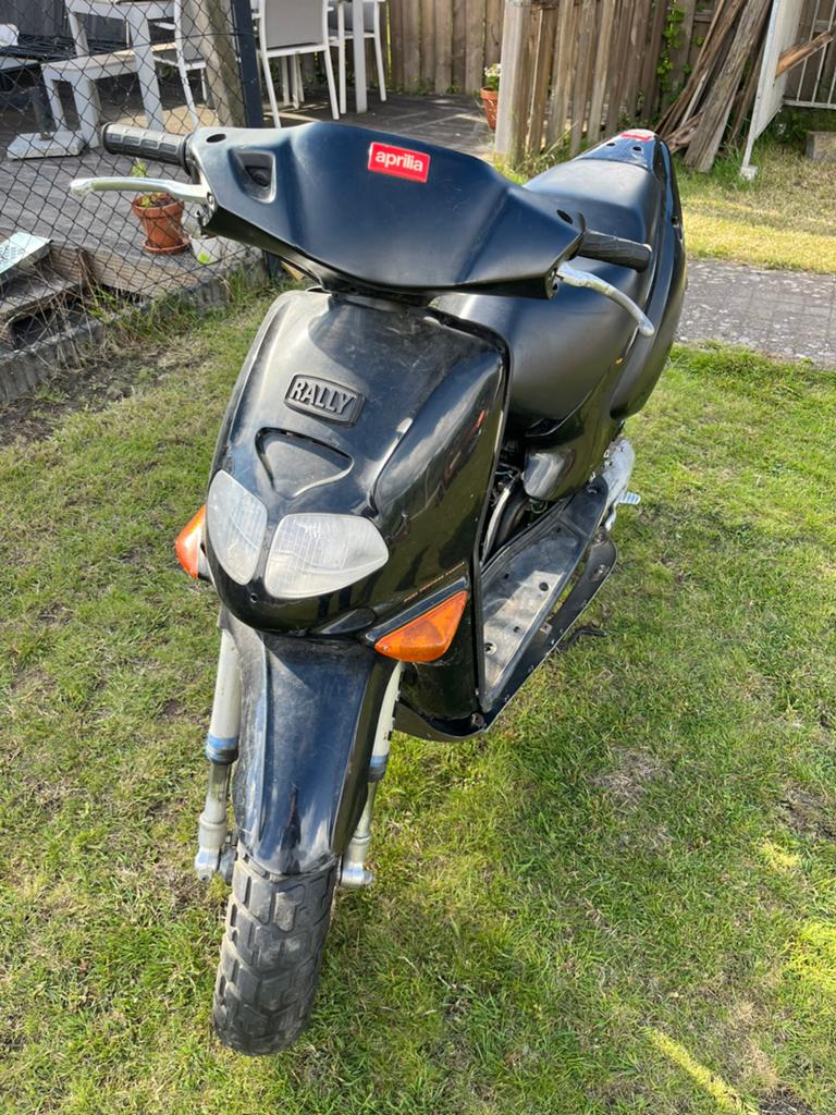 Te koop/ruil Aprilia rally 50cc ac, Ophalen, Zo goed als nieuw, Benzine, SR 50