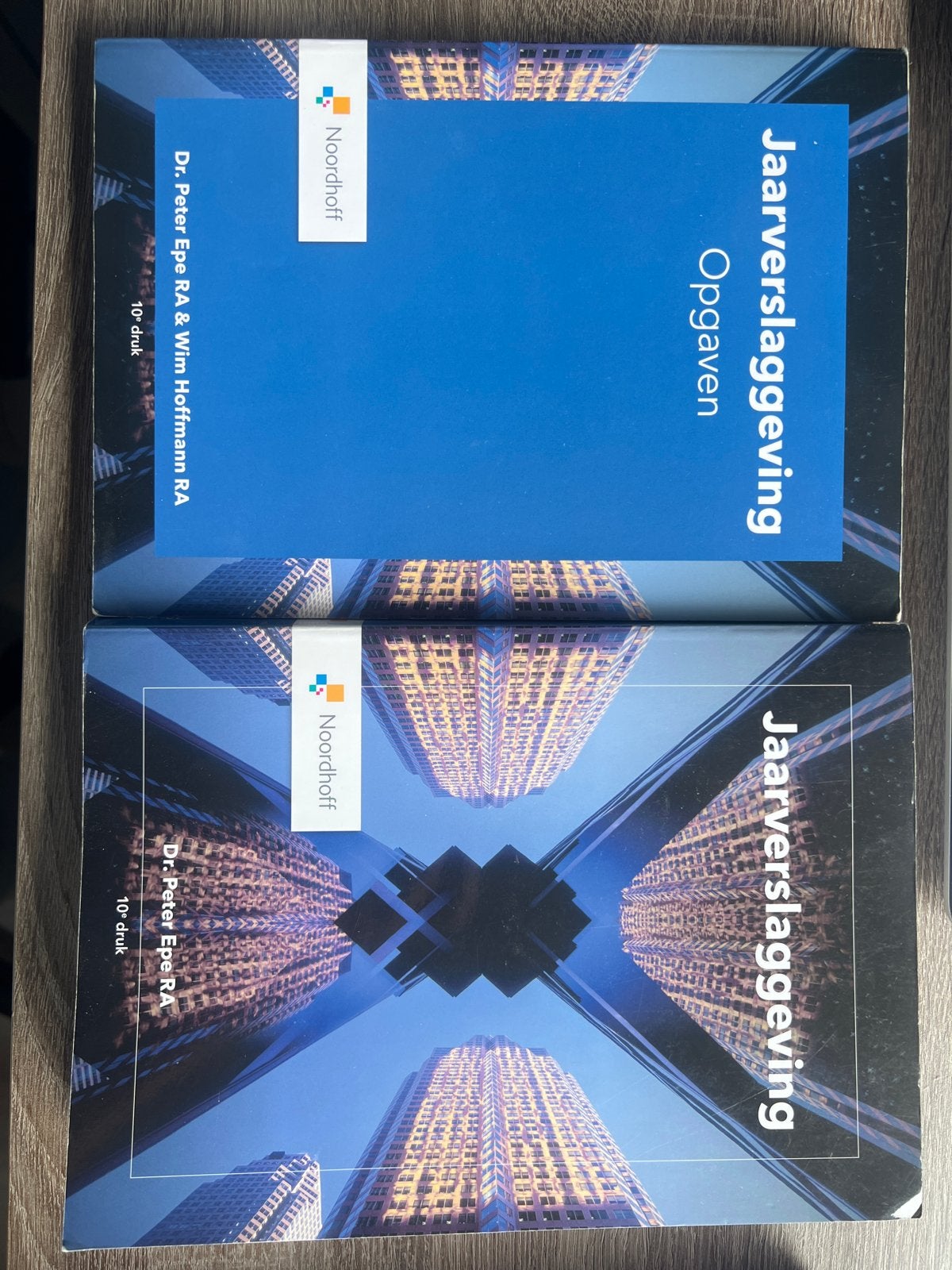 Jaarverslaggeving Boek + Opgaven (10e druk), Boeken, Ophalen of Verzenden, Gamma, Zo goed als nieuw, HBO