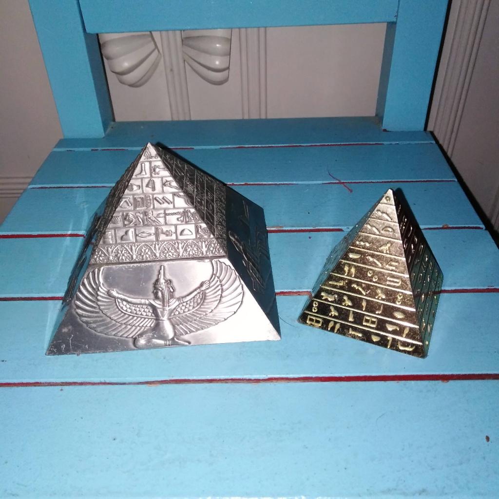Pyramide doosje en beeldje, Ophalen, Gebruikt, Overige typen