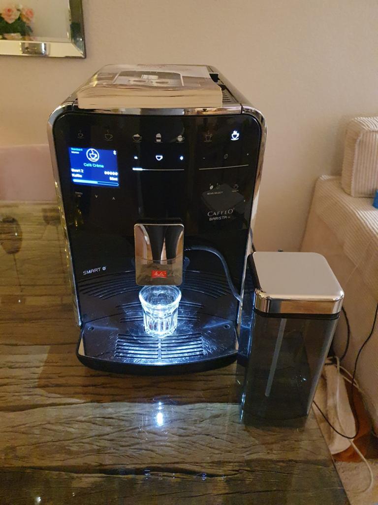 Melitta Caffeo Barista Smart O Volautomatische Koffiemachine, Witgoed en Apparatuur, Afneembaar waterreservoir, 10 kopjes of meer