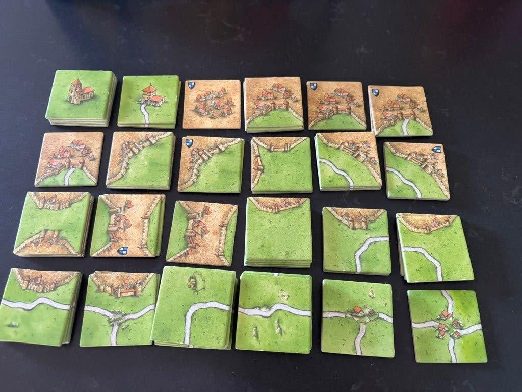 72 Tegels Carcassonne basisspel, Hobby en Vrije tijd, Gezelschapsspellen | Bordspellen, Vijf spelers of meer, Ophalen of Verzenden