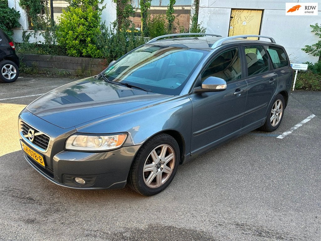 Volvo V50 1.6 D2 S/S R-Design Pro Edition / Airco / Parkeers, Voorwielaandrijving, Euro 5, Gebruikt, 4 cilinders
