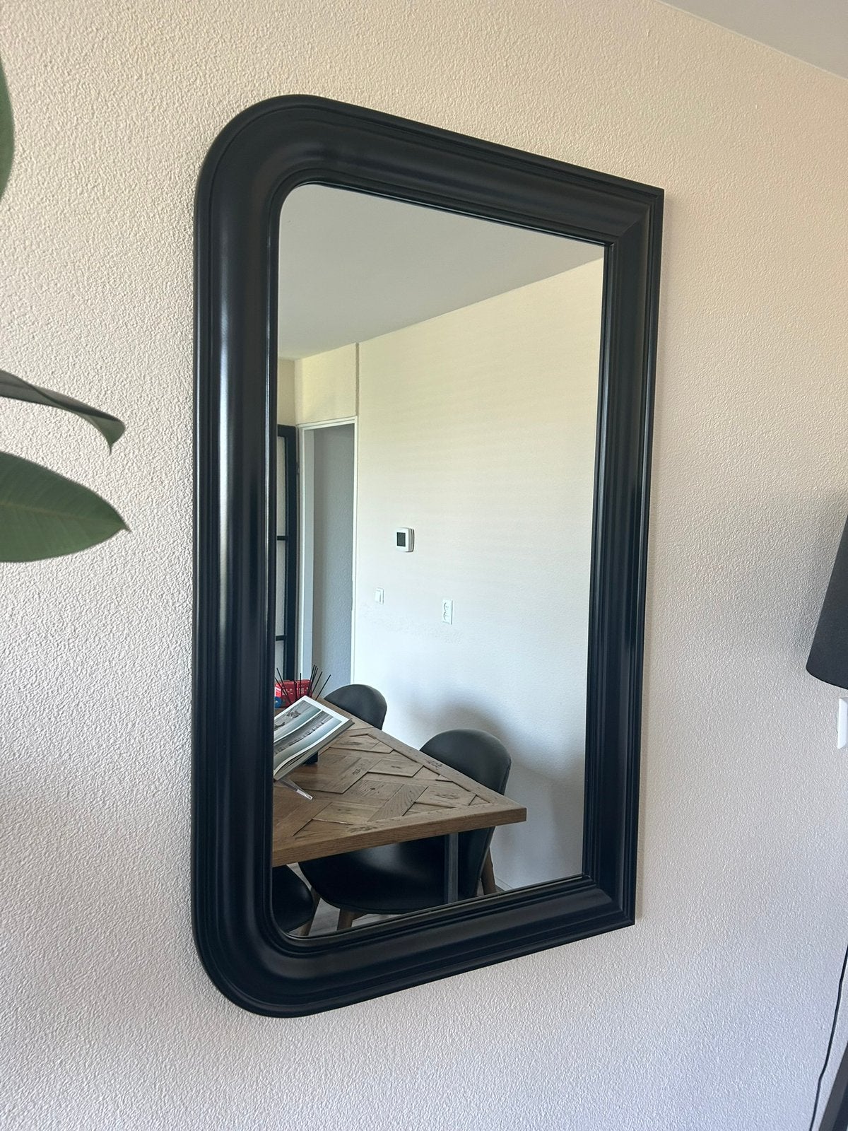 Grote zwarte spiegel. Houten spiegel. Riviera. Japandi, Huis en Inrichting, Ophalen, Rechthoekig, Minder dan 50 cm, Minder dan 100 cm
