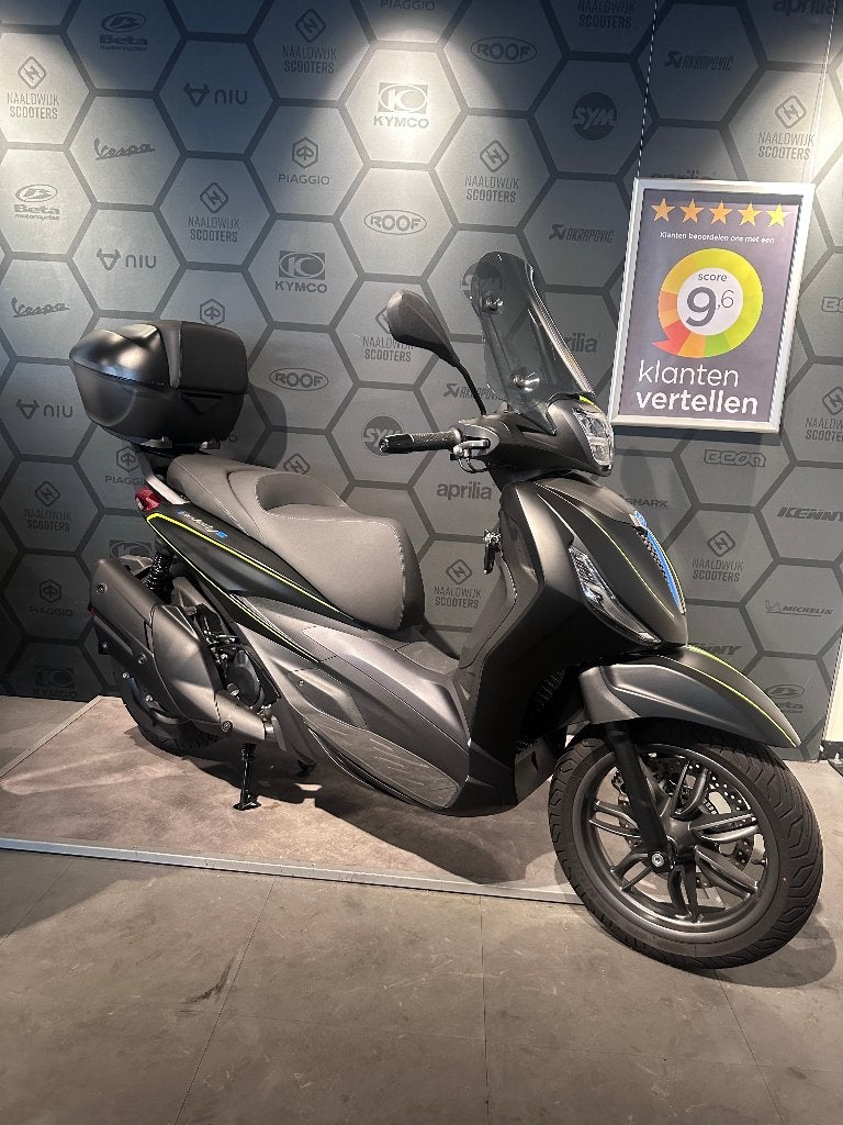 Piaggio Beverly S 400 2025 456km incl. garantie 1e eigenaar, Motoren, Motoren | Piaggio, 400 cc, Scooter, Nieuw, Bedrijf