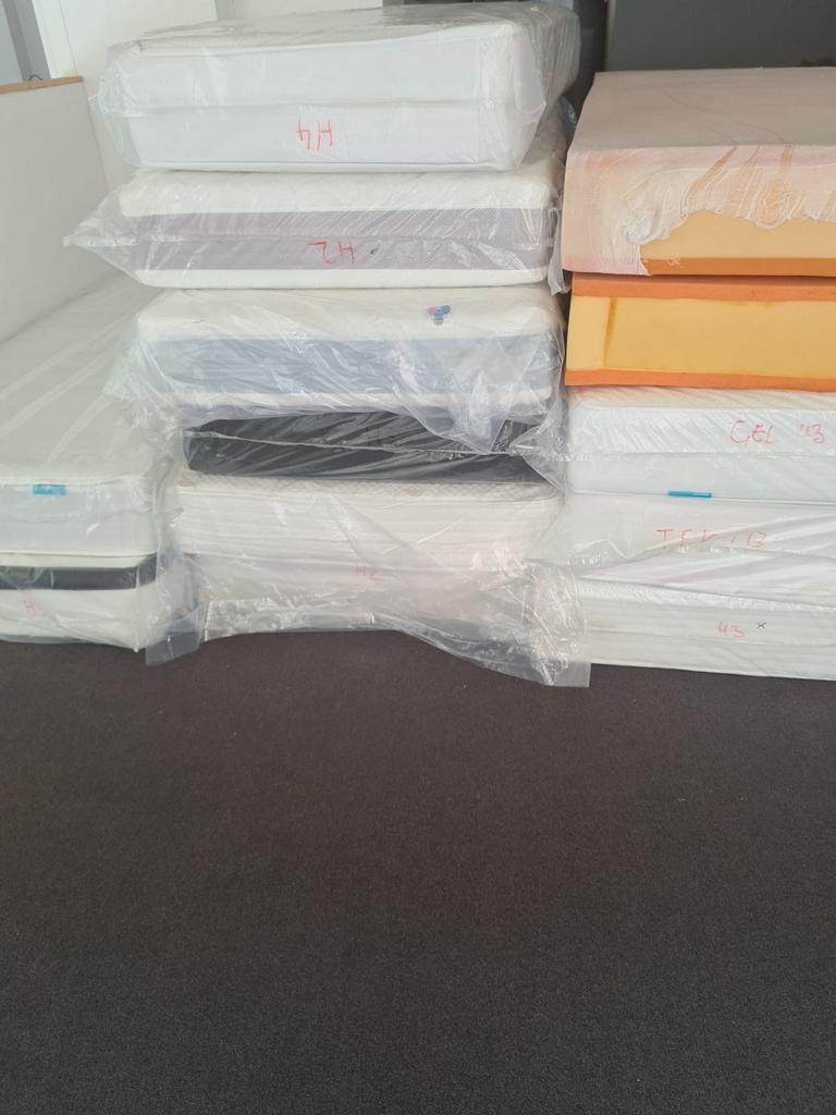 Partij pocketvering matrassen A merken vanaf €75 per stuk !, Huis en Inrichting, Slaapkamer | Matrassen en Bedbodems, Nieuw, Matras