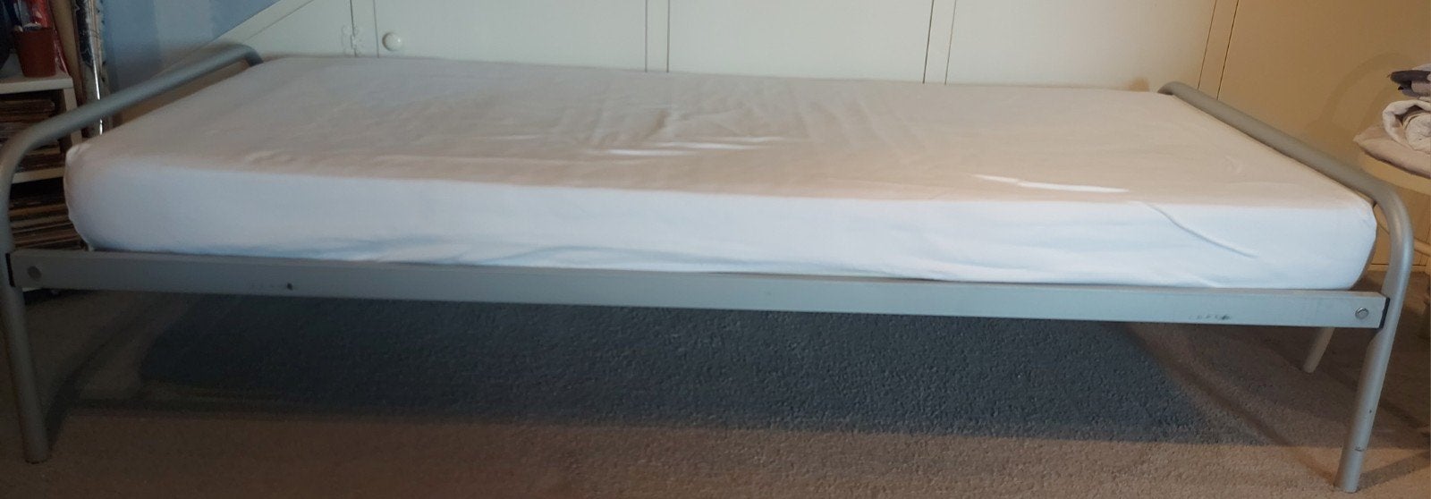 Bed met onderschuifbed, logeerbed, 2x 90x200, Ophalen, 90 cm, Tweepersoons, Zo goed als nieuw