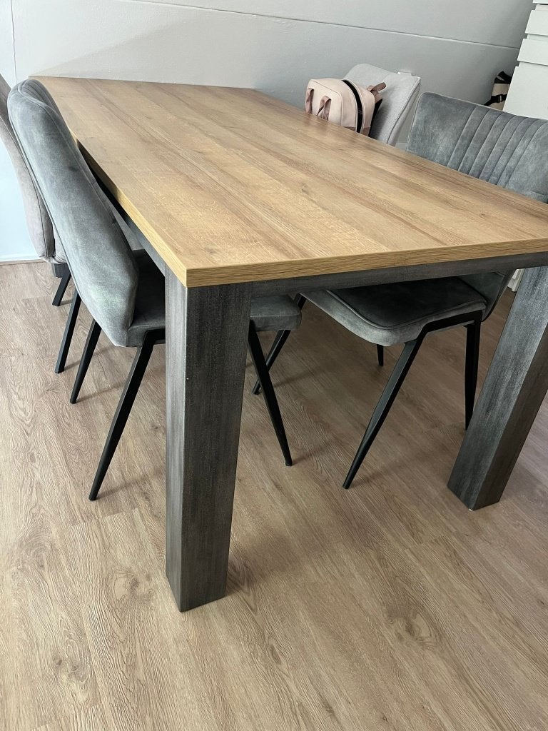 Eettafel Leen Bakker(Finn) 179cm, Huis en Inrichting, Ophalen, Overige materialen, 50 tot 100 cm, Zo goed als nieuw
