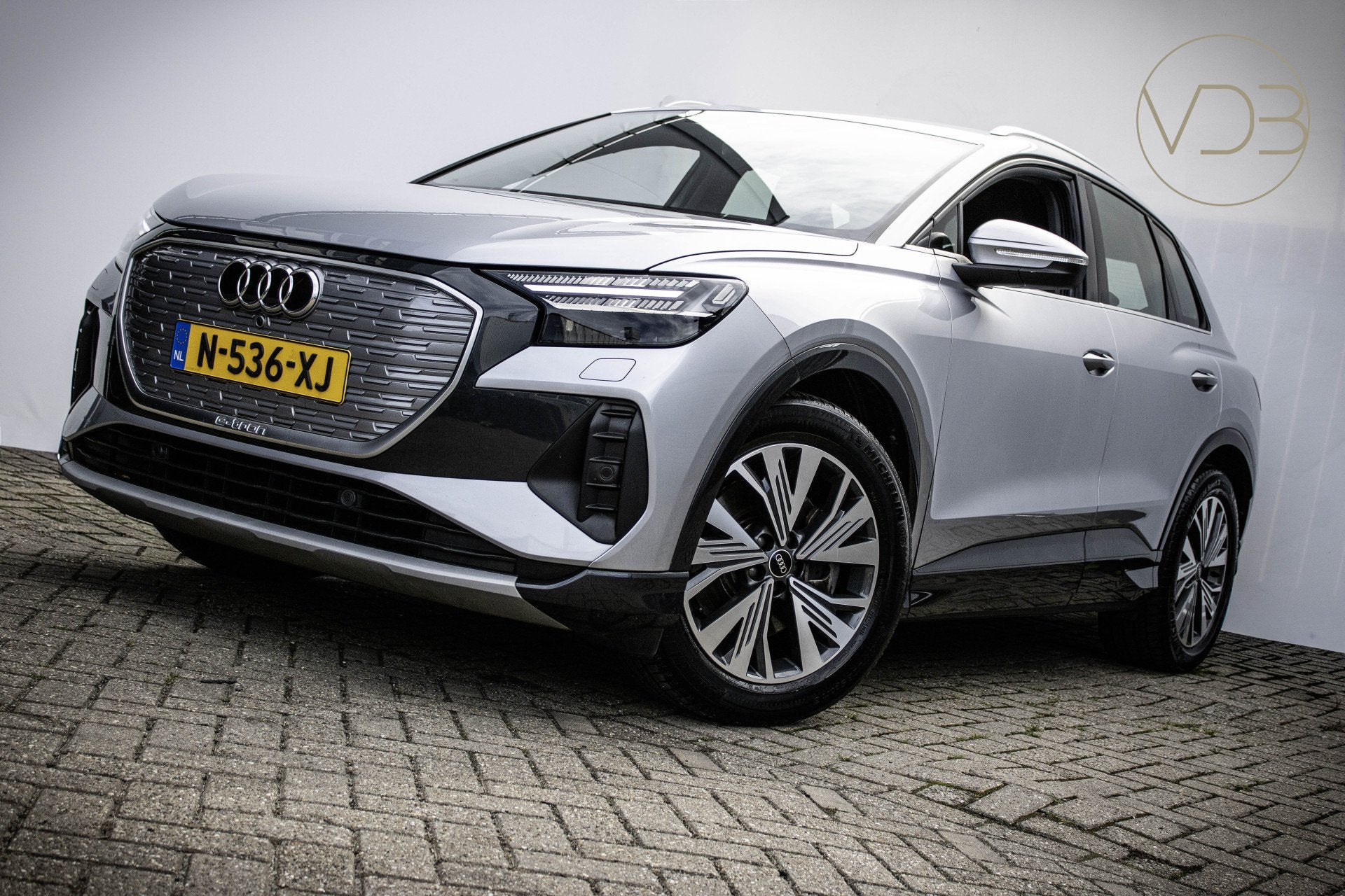 Audi Q4 e-tron 40 SOH 94% Launch edition Advanced Plus 77 kW, Auto's, Gebruikt, Origineel Nederlands, 1000 kg, SUV of Terreinwagen