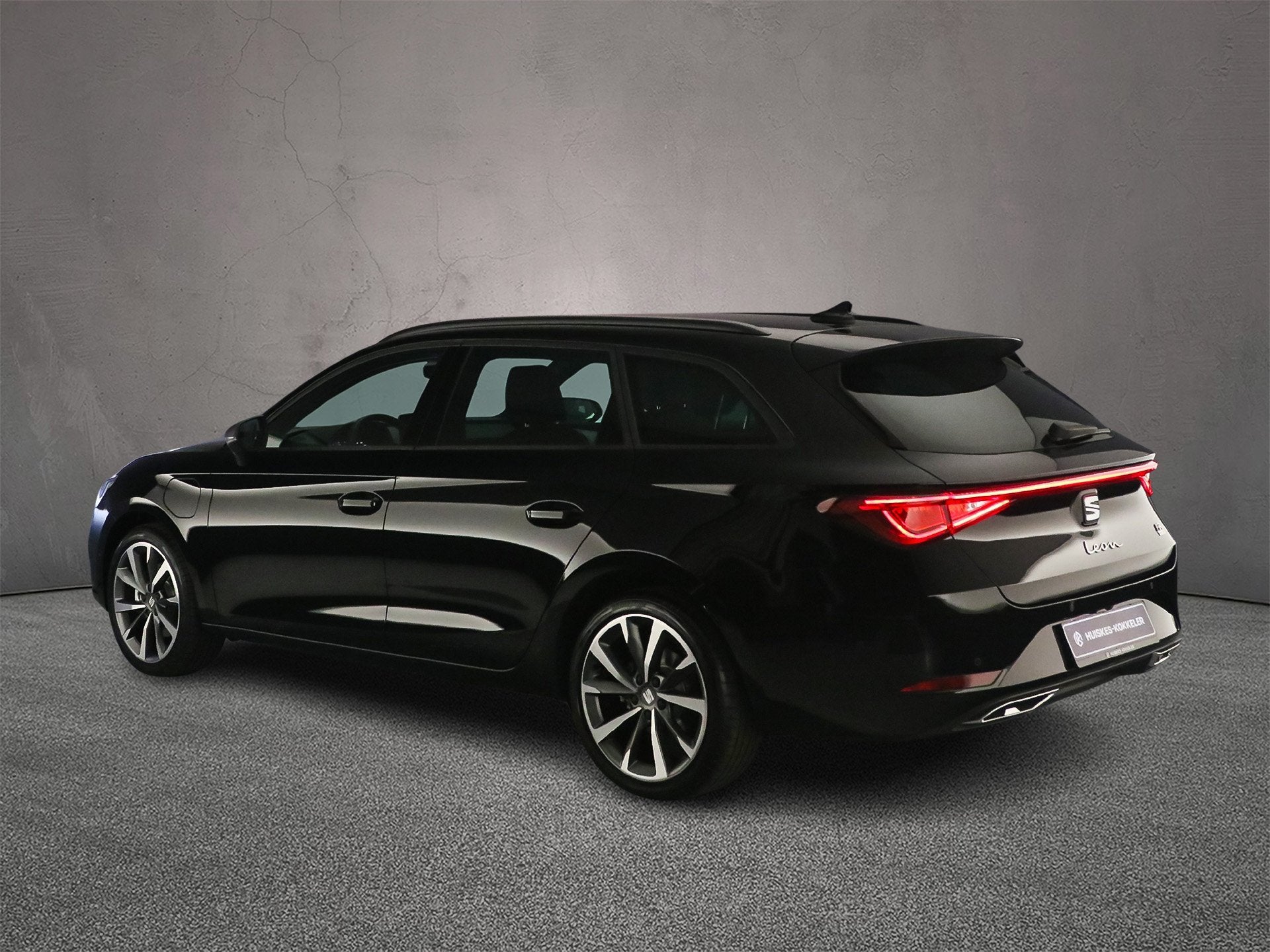 SEAT Leon Sportstourer, Euro 6, 4 cilinders, 1700 kg, Te koop