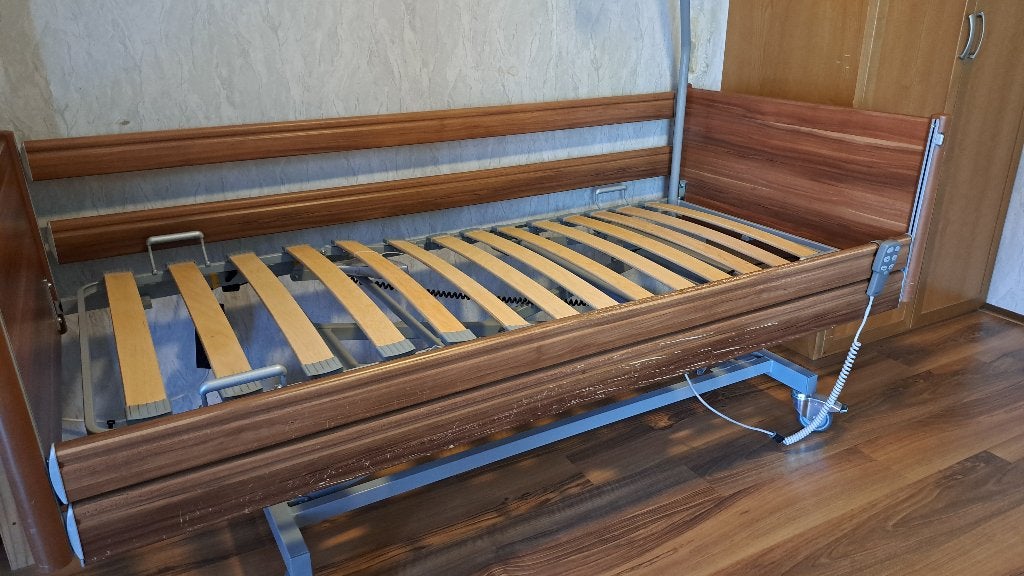 Hoog-laag bed met anti doorligmatras, Diversen, Ophalen, Zo goed als nieuw