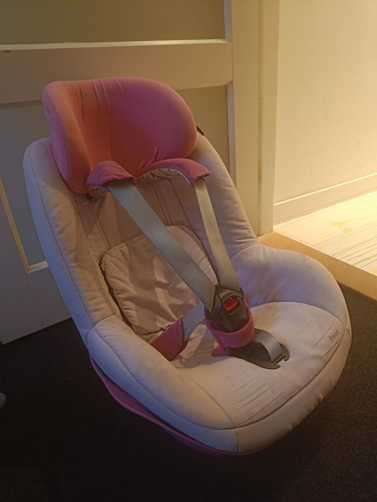 Roze Maxi Cosi Pearl autostoel met Isofix - gebruikt, Kinderen en Baby's, Autostoeltjes, Ophalen, Verstelbare rugleuning, Gebruikt