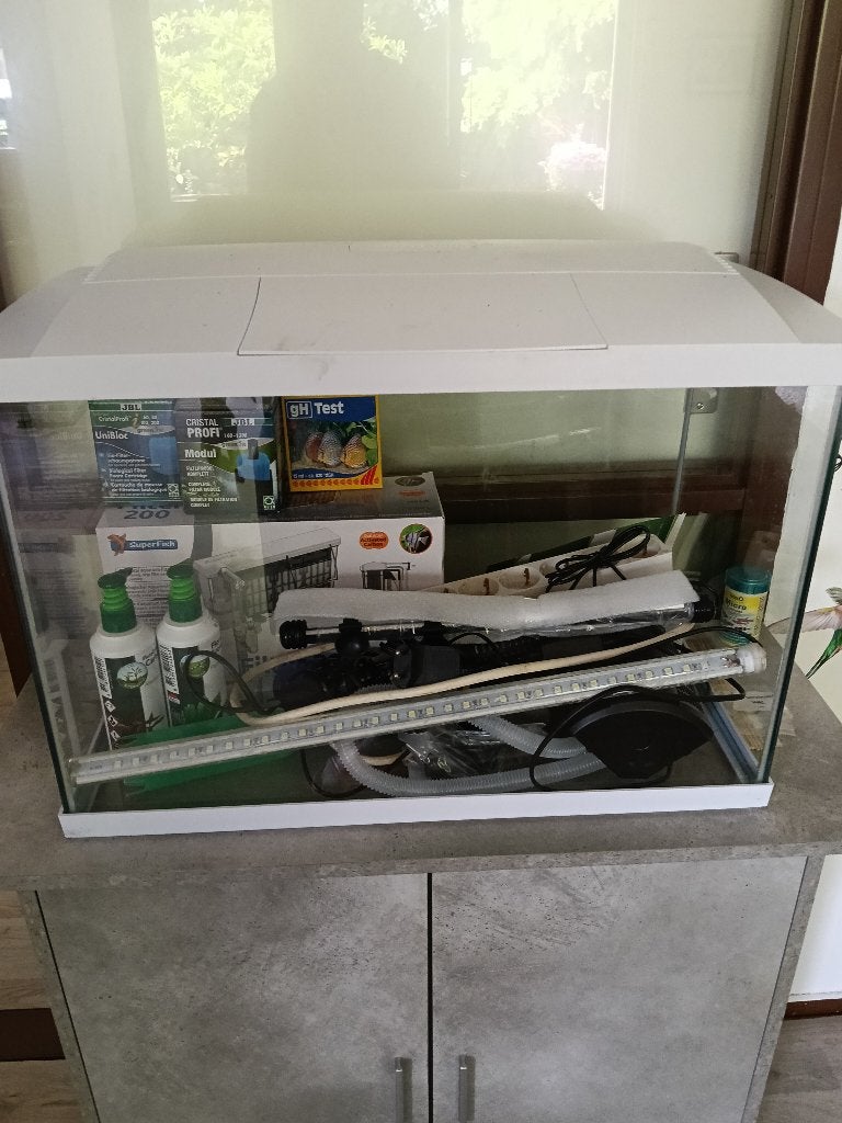 Aquarium 70L met alle toebehoren z.g.a.n, Ophalen, Superfish, Inclusief deksel, Gevuld zoetwateraquarium