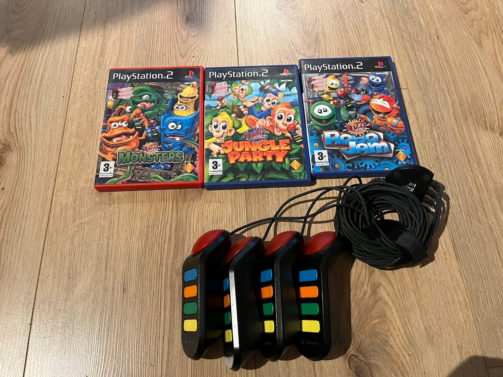 Buzz controllers en 3 Buzz spellen, Ophalen of Verzenden, Gebruikt