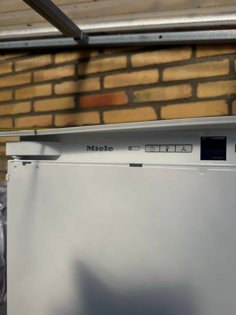 Miele Koelkast met Vriesvak - Gebruikt, Ophalen, 150 tot 200 liter, Gebruikt, 120 tot 140 cm