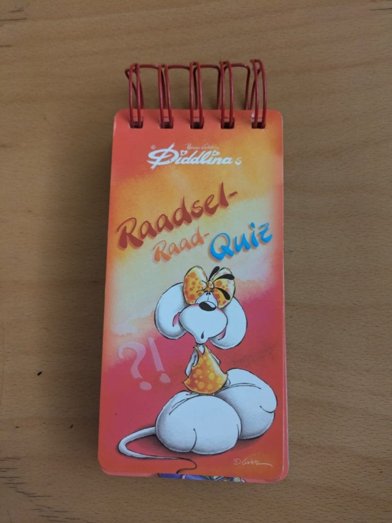Diddlina's Raadsel-Raad-Quiz boekje, Verzamelen, Diddl, Ophalen of Verzenden, Diddlina, Zo goed als nieuw, Overige typen