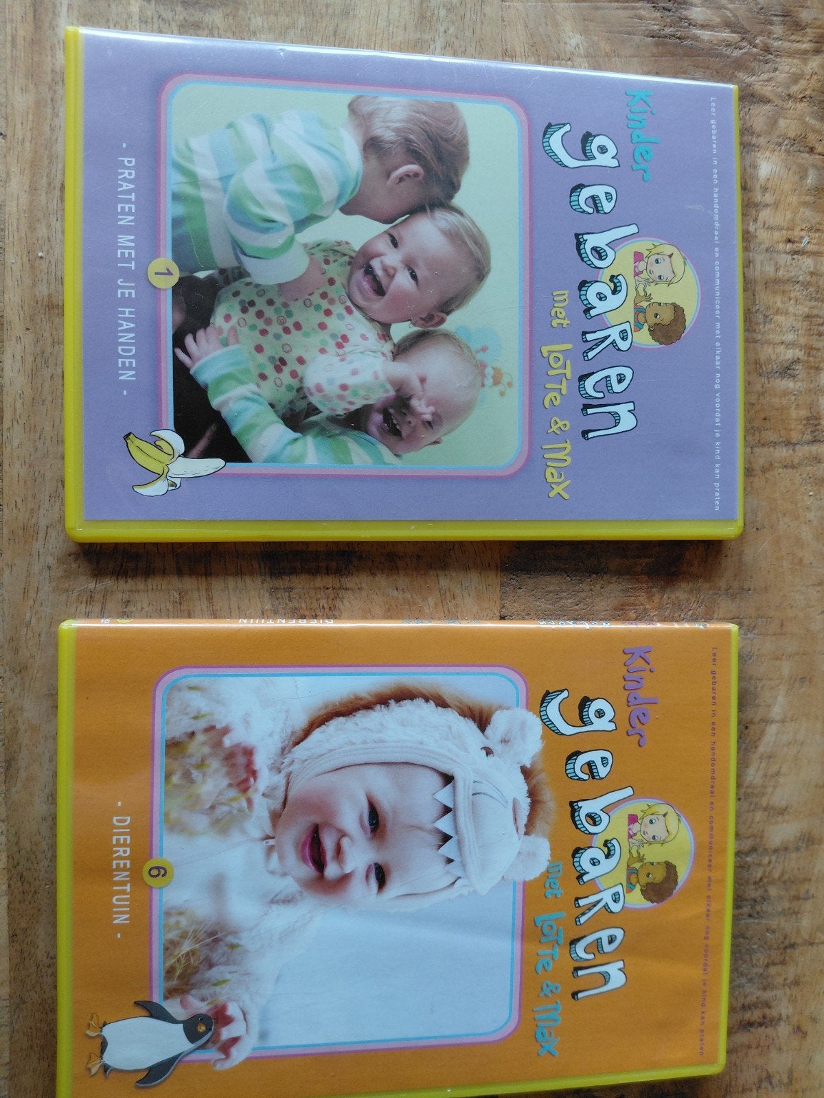 Kindergebaren met Lotte & Max DVD's - Deel 1 & 6, Ophalen of Verzenden