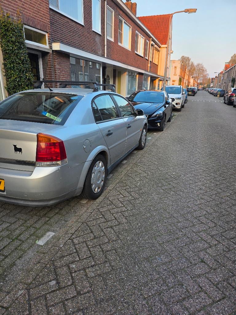 Opel Vectra 1.8 16V SDN 2002 Grijs, Auto's, Opel, Stof, Zwart, 4 cilinders, 1796 cc