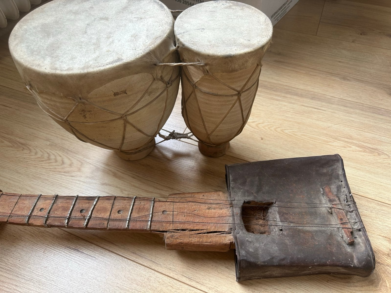 Vintage Bongo Drums en Handgemaakt Snaarinstrument, Muziek en Instrumenten, Percussie, Ophalen of Verzenden, Gebruikt, Trommel