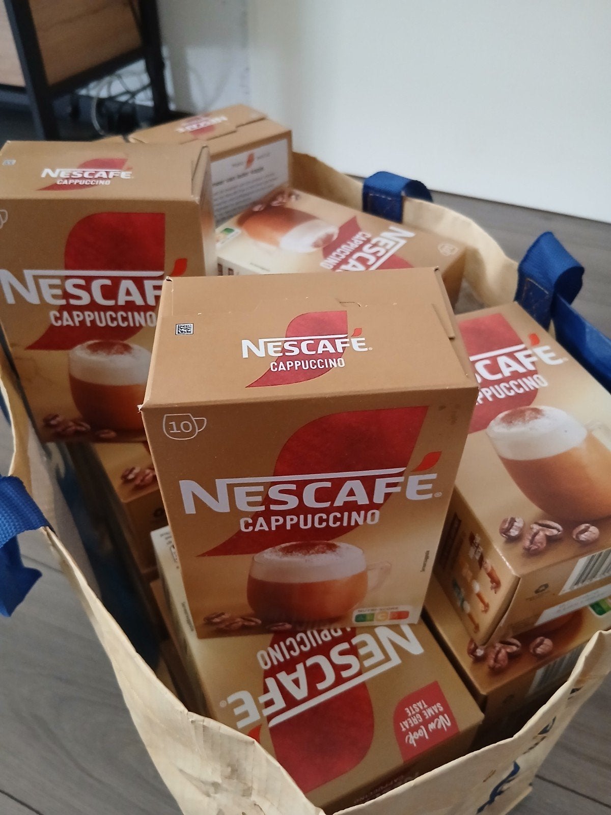 31 pakken nescafe cappucino, Ophalen