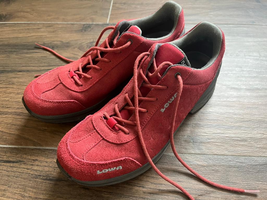 Lowa dames wandelschoenen 4daagse editie maat 39, Ophalen of Verzenden, Zo goed als nieuw, Schoenen