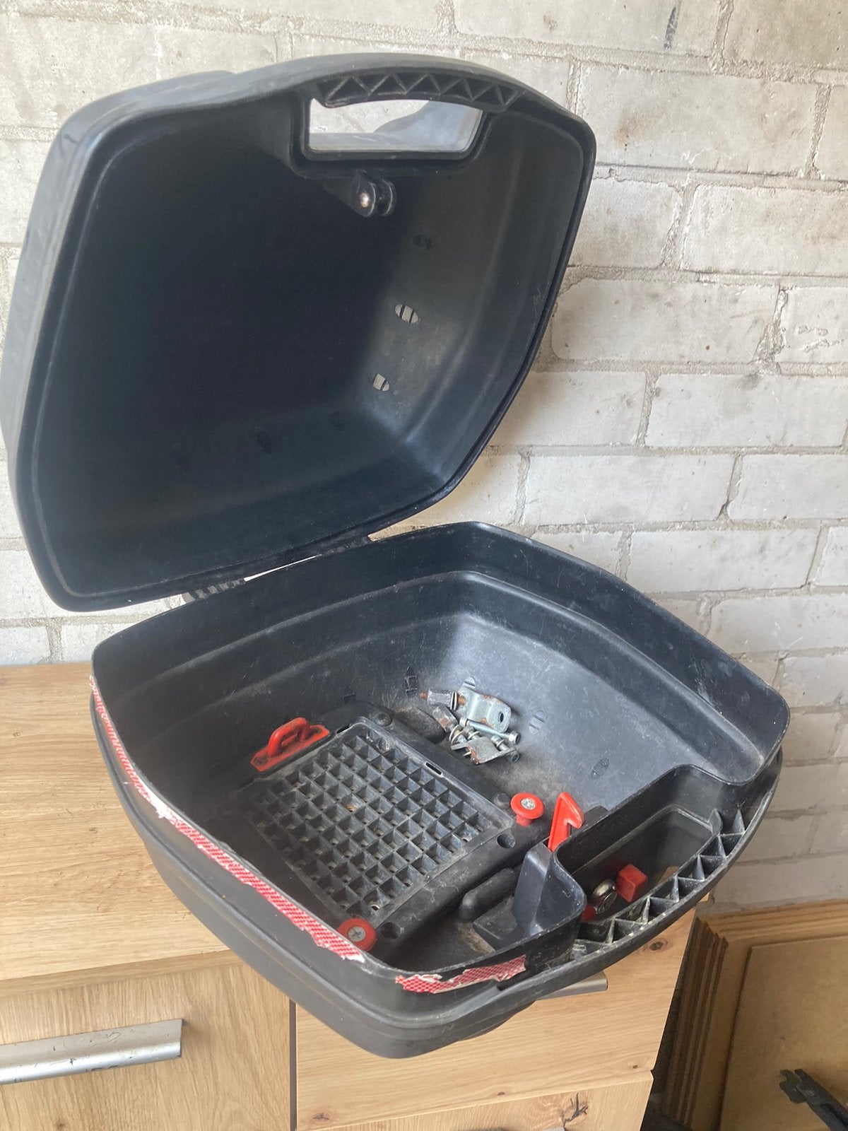 Piaggio type koffer ( topkoffer), Ophalen of Verzenden, Zo goed als nieuw