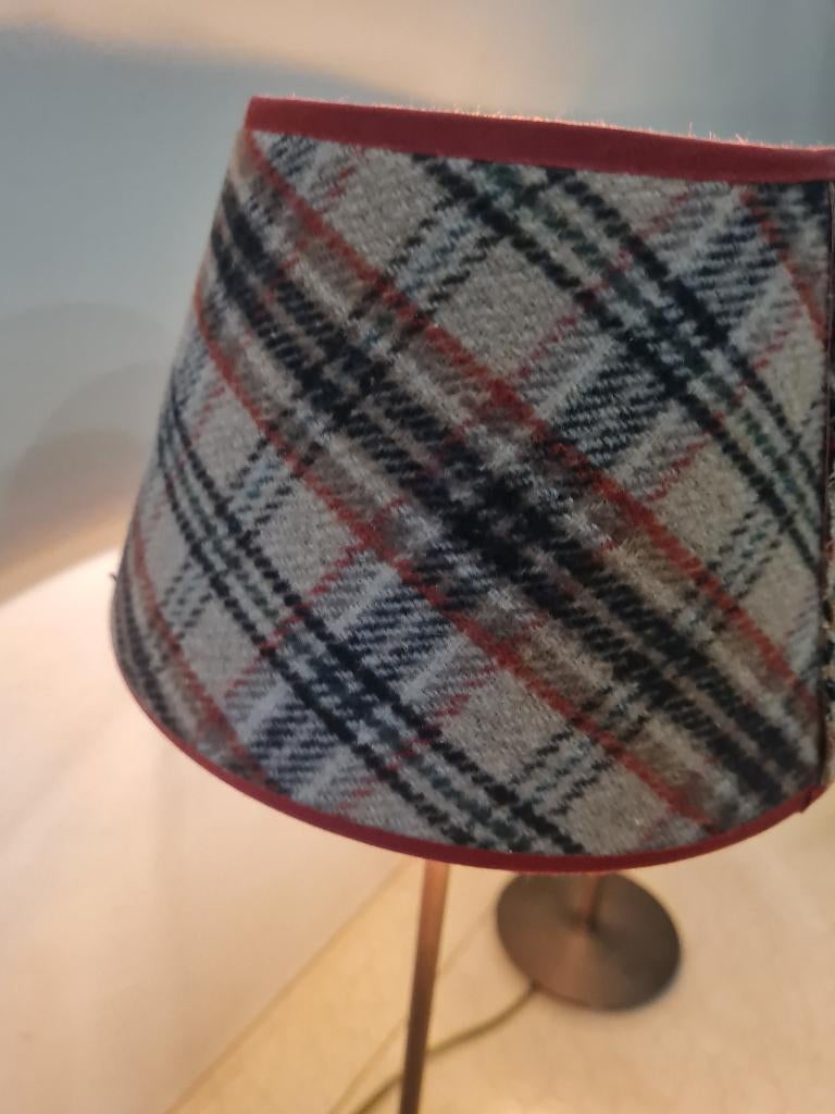 2 tafellampjes met Schotse ruit kapjes p/st 9.95, Heikant 21 Kaatsheuvel, Meerkleurig, Belle Vieille Brocante, Ophalen of Verzenden
