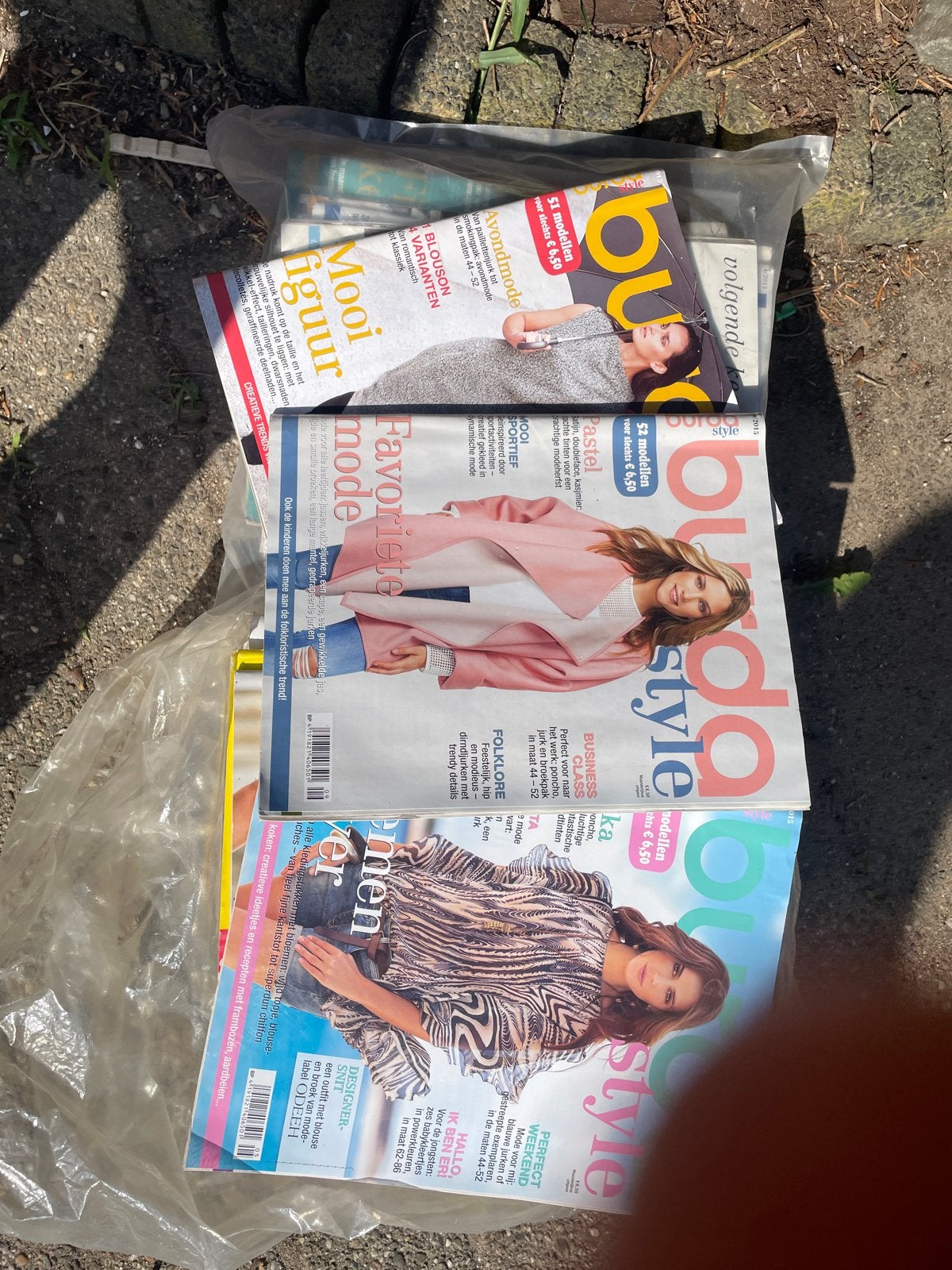 Burda en Knipmode tijdschriften - Grote collectie, Boeken, Ophalen, Gelezen, Damesbladen