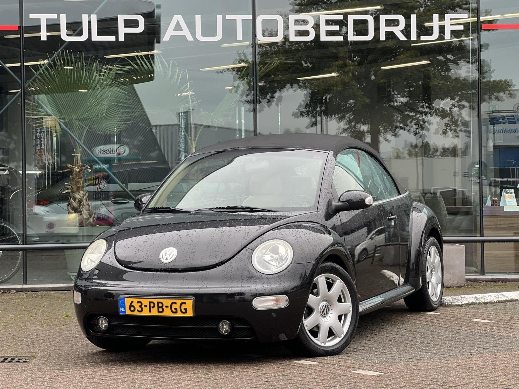 Volkswagen New Beetle Cabriolet 2.0 Highline Automaat NAP, Gebruikt, 4 cilinders, 4 stoelen, 116 pk