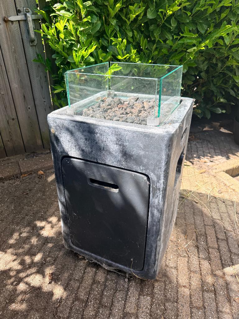 Terrashaard met gasfles, Ophalen, Gebruikt, Gas, Vloer