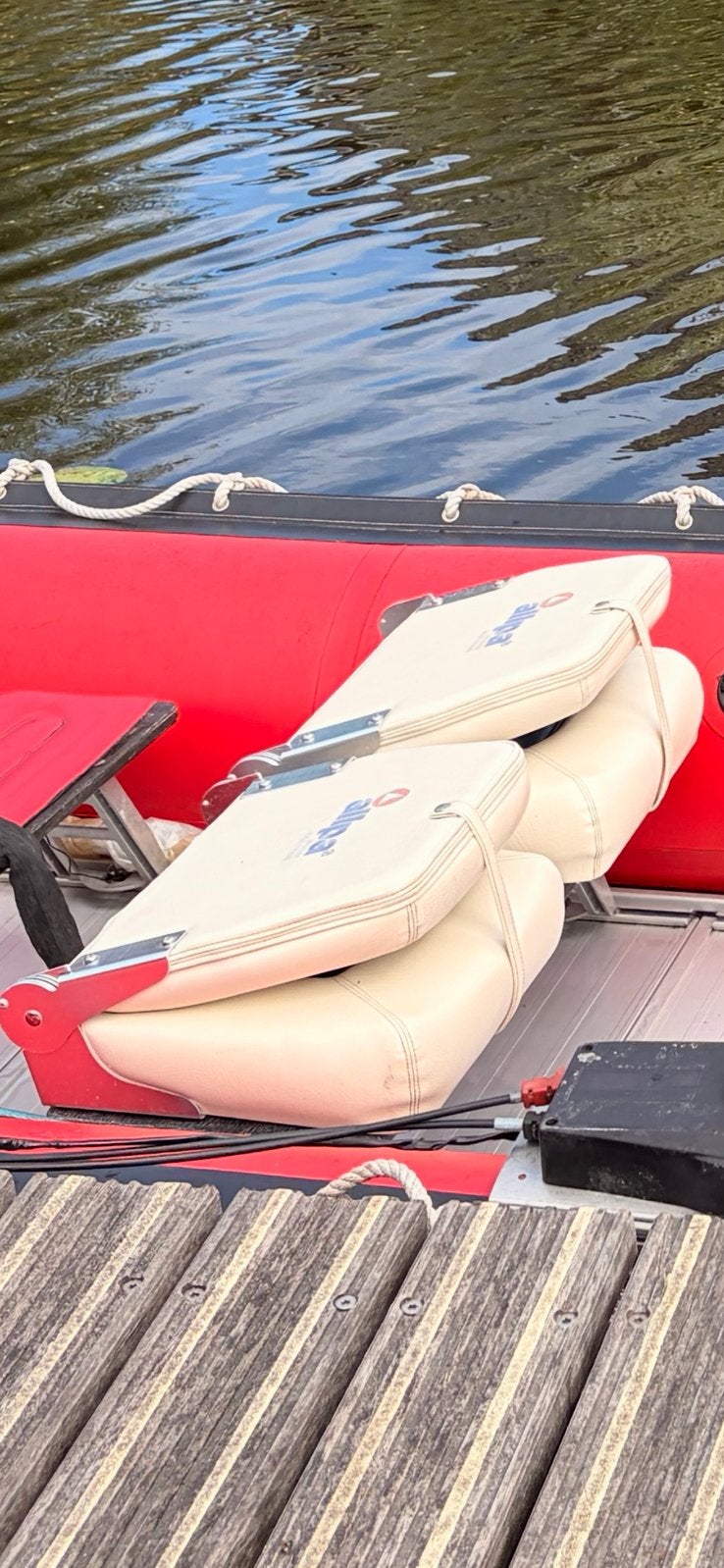Zodiac Futura Mk2 met stoelen, banken en vele onderdelen, Ophalen, Zo goed als nieuw