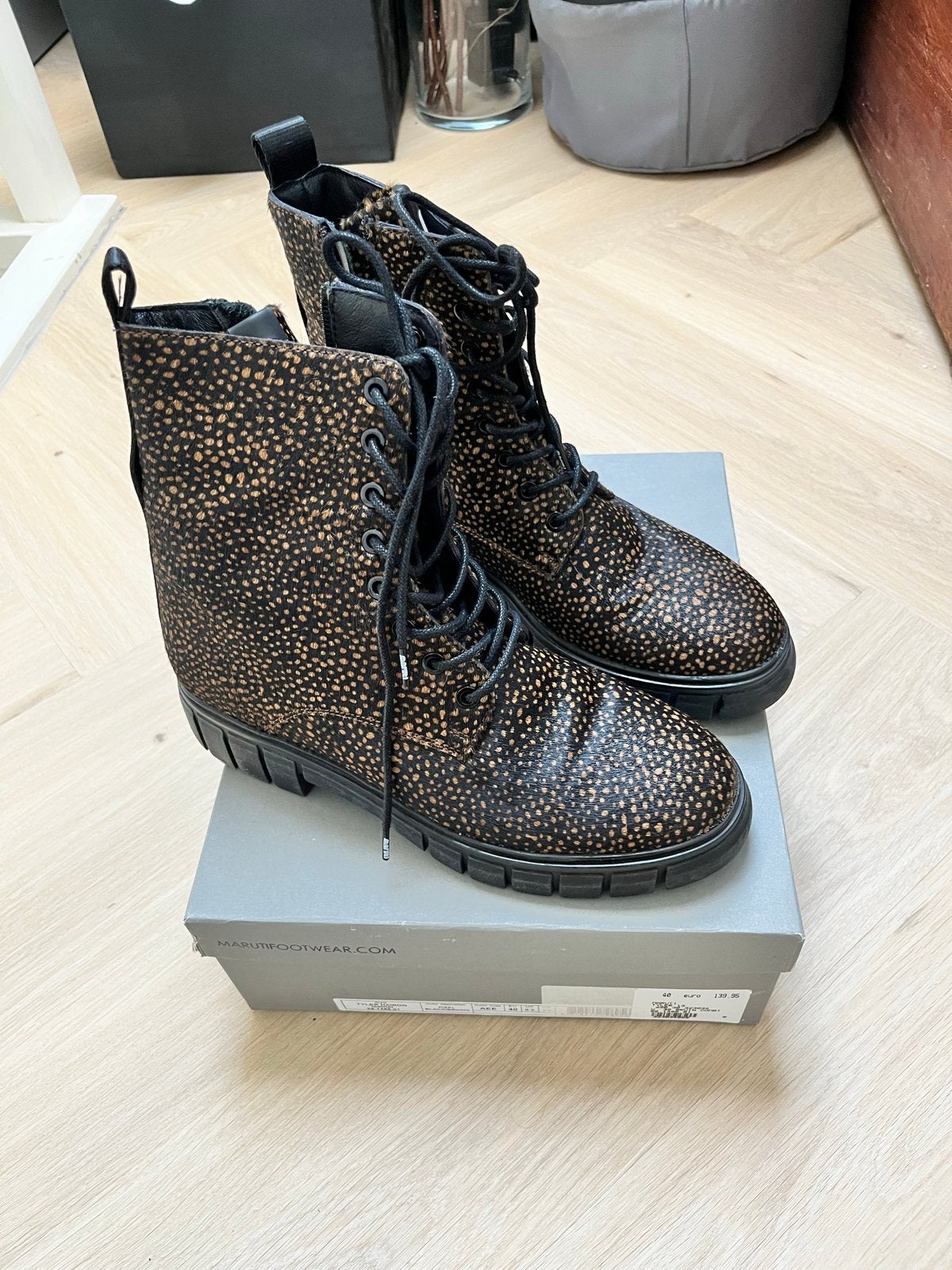 Maruti boots maat 40 - Slechts 1x gedragen, Ophalen of Verzenden, Zo goed als nieuw, Zwart, Lage of Enkellaarzen