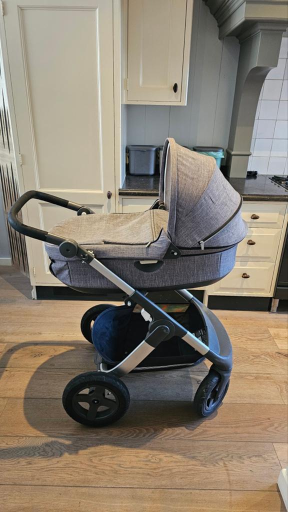 Stokke Trailz overcompleet van 0 tot 4 jaar, Verstelbare duwstang, Zo goed als nieuw, Combiwagen, Ophalen