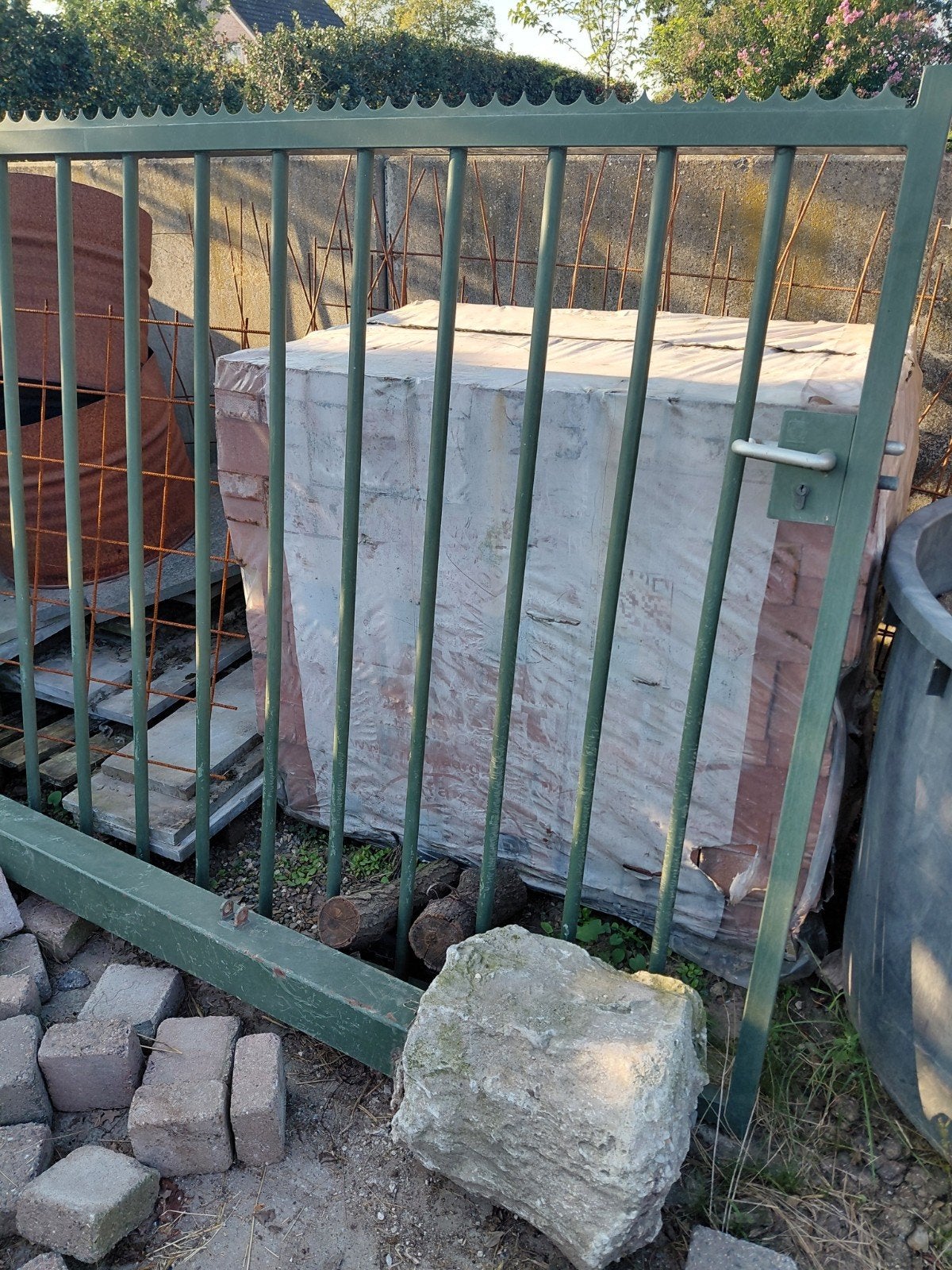 Groen ijzeren tuinhek met poort, Tuin en Terras, Ophalen, Met poort, Gebruikt, Tuinhek