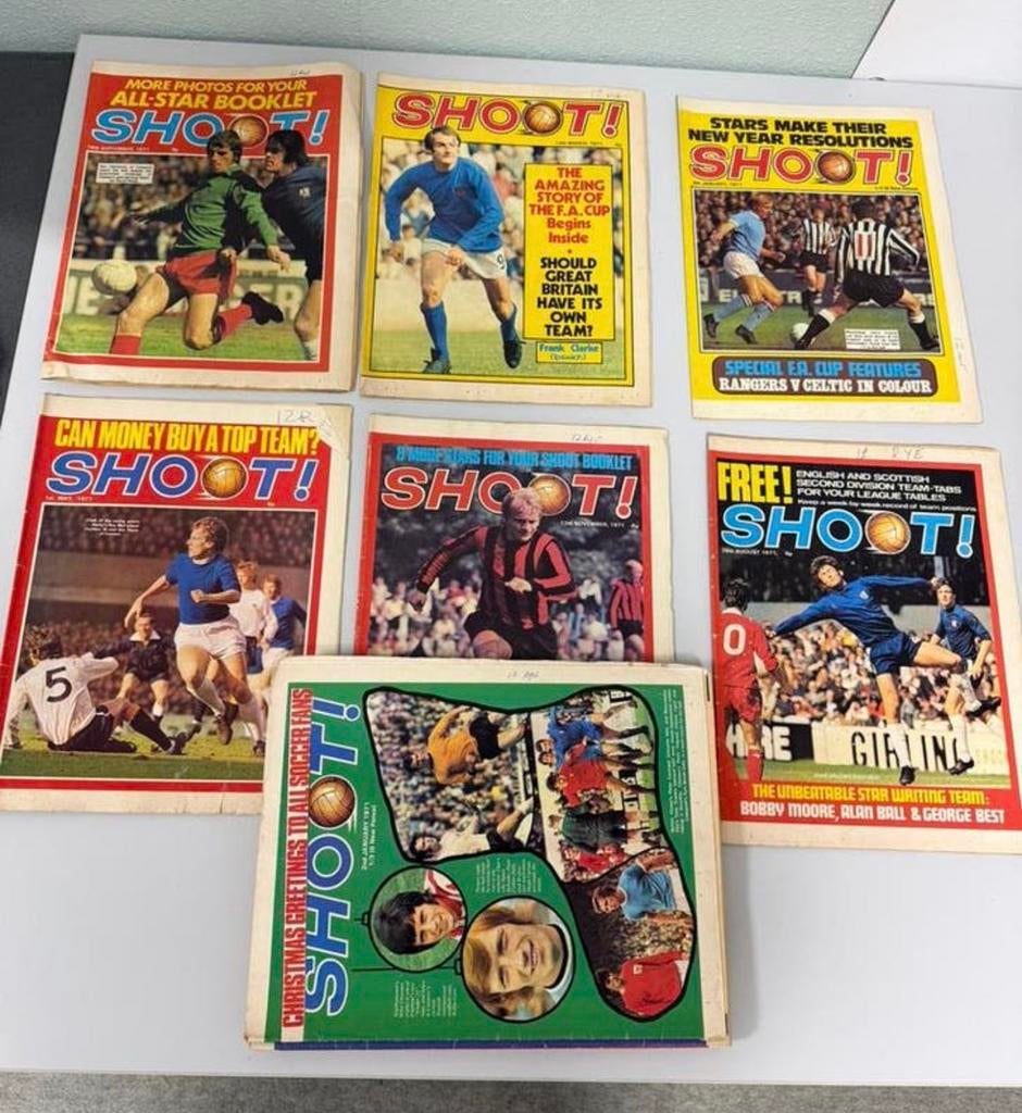 15x partij SHOOT! 1971 Engels voetbal magazine krant vintage, Boeken, Ophalen of Verzenden, Zo goed als nieuw, Balsport