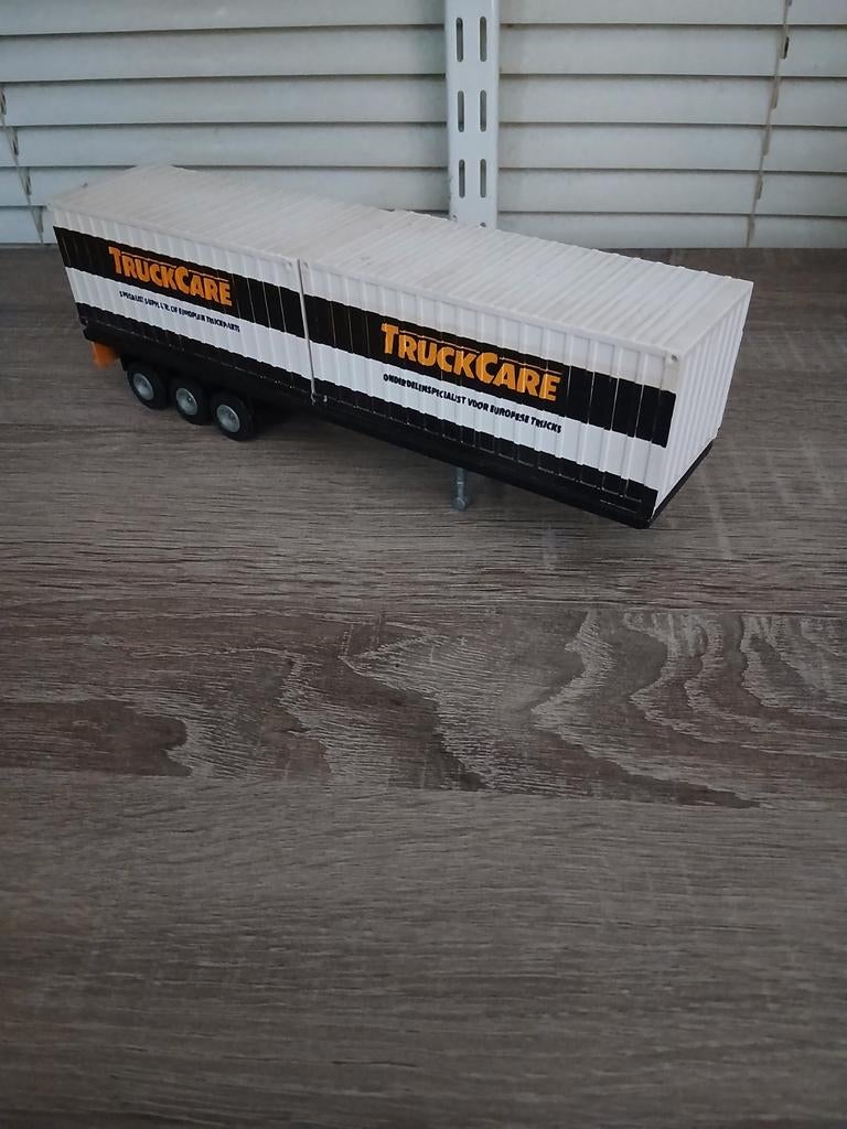 Opleges van tekno 1.50, Hobby en Vrije tijd, Modelauto's | 1:50, Ophalen of Verzenden, Bus of Vrachtwagen, Tekno