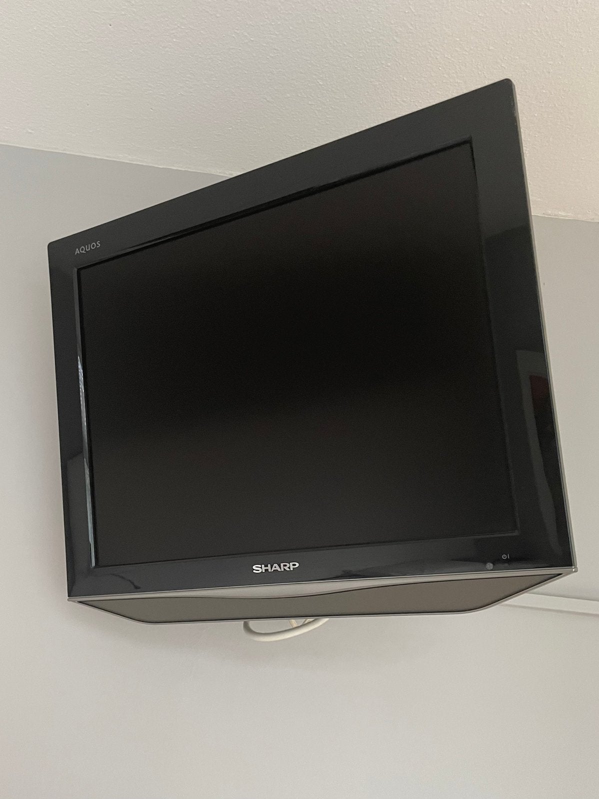 Tv in beugel (draaibaar), Ophalen, 50 Hz, Zo goed als nieuw, 100 cm of meer