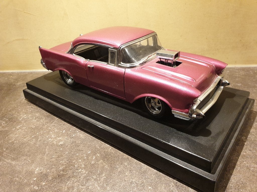 Ertl chevrolet Bell Air van Ertl, Hobby en Vrije tijd, Ophalen of Verzenden, ERTL